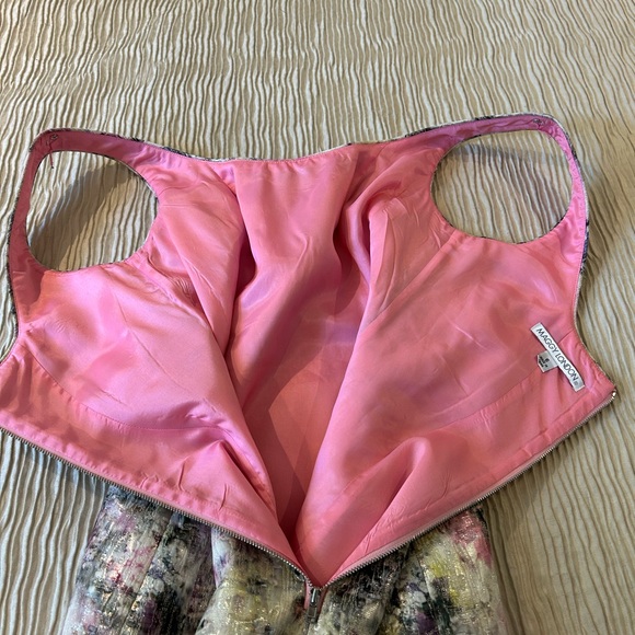 Floral Metallic Sheath Dress Maggie London - Picture 3 of 5